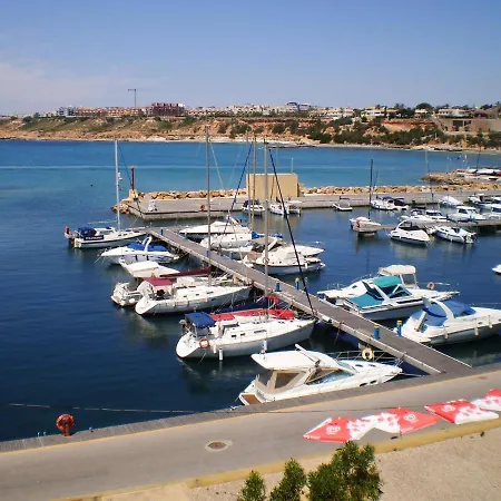 With 3 Bedrooms In With Wonderful City View Balcony And Wifi * Torrevieja